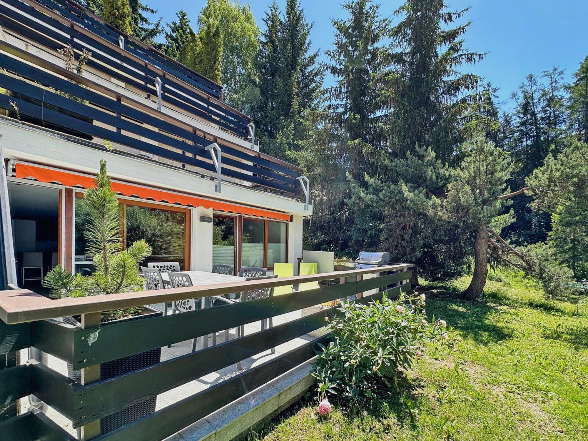 Snowstar-next To Lift And Golf-crans Montana * Crans-Montana